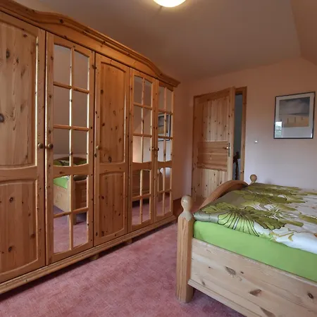 Romantische In , Cleaning Included Apartment